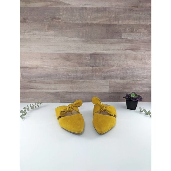 Chase + Chloe Yellow/Gold Flats - Picture 1 of 14
